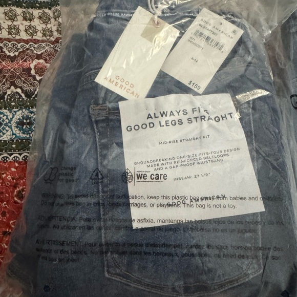 Good American Mid-Rise Straight Fit Jeans - Picture 1 of 1